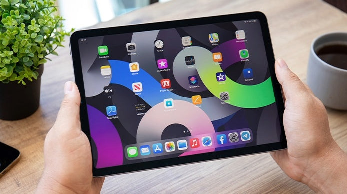 iPad Air y iPad A16 en Mac Center Colombia