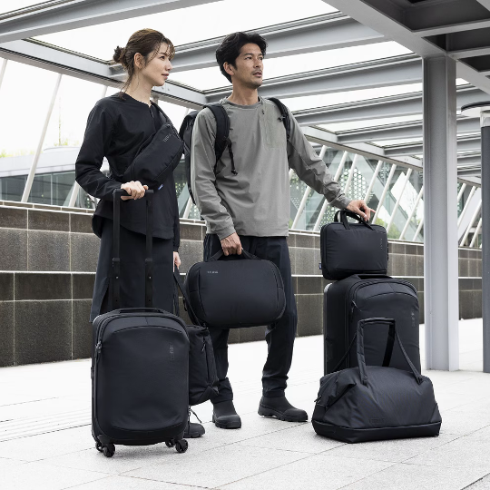 MALETA THULE SUBTERRA 2 CARRY ON SPINNER 35L GRIS OSCURO