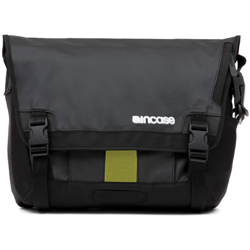 Bolso Mensajero Incase Range Para MacBook Pro de 13¨ (Negro)