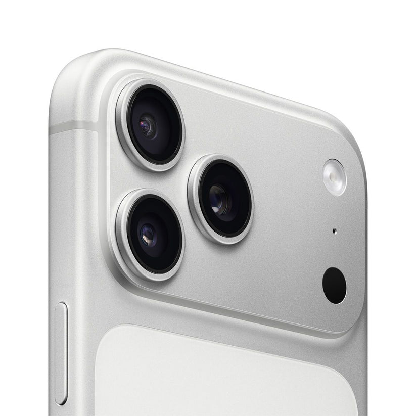 iPhone_17_Pro_Max_Silver_PDP_Image_Position_3__COES