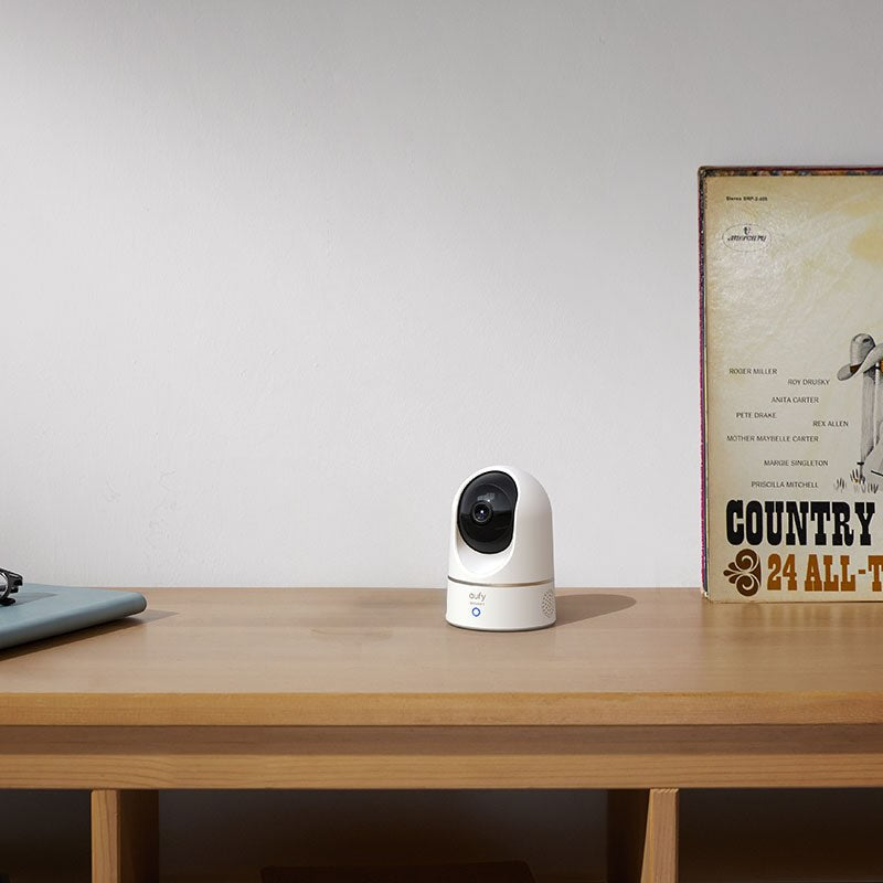 CAMARA INTELIGENTE EUFY DE SEGURIDAD E220 INDOOR 360 2K