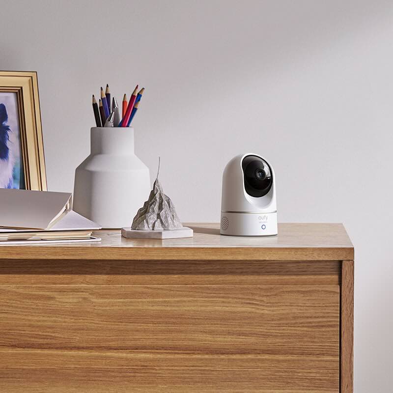 CAMARA INTELIGENTE EUFY DE SEGURIDAD E220 INDOOR 360 2K