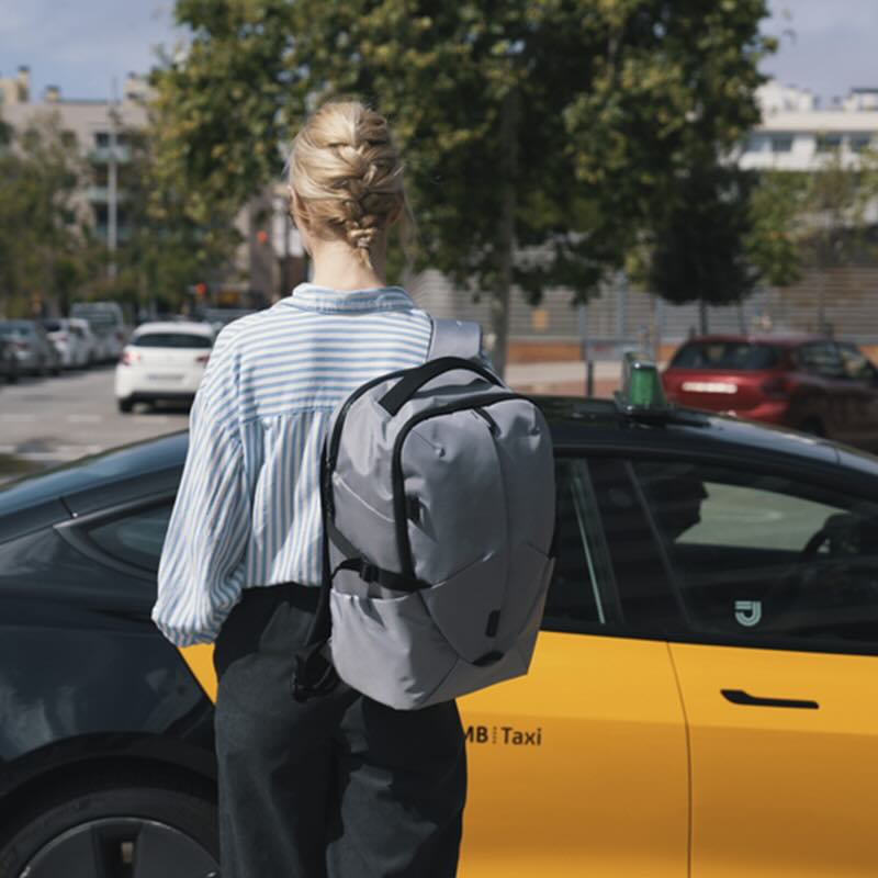 MALETA TARGUS TERRA ECOSMART 15.6 INCH BACKPACK GREY