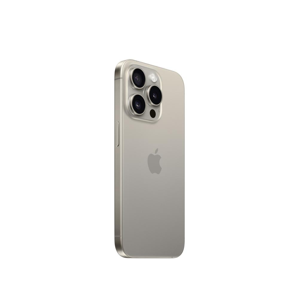 Laterales y parte trasera de iPhone 15 Pro Titanio Natural 256GB en Mac Center
