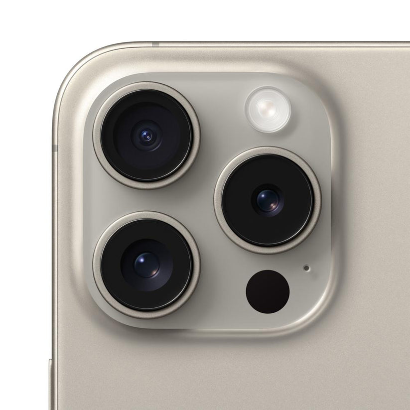 Camara de iPhone 15 Pro Titanio Natural 256GB en Mac Center